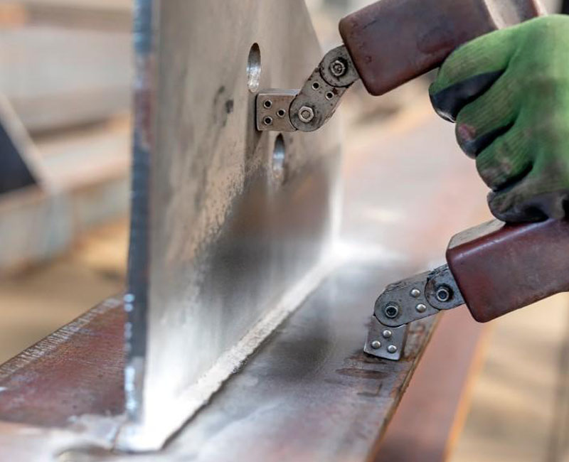 Steel building manufacturers