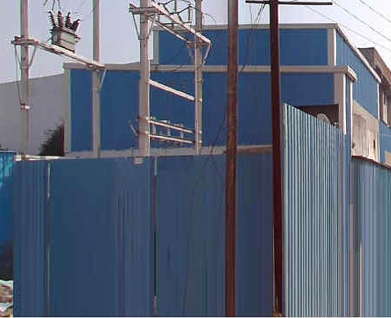Pre fabricated labor shed